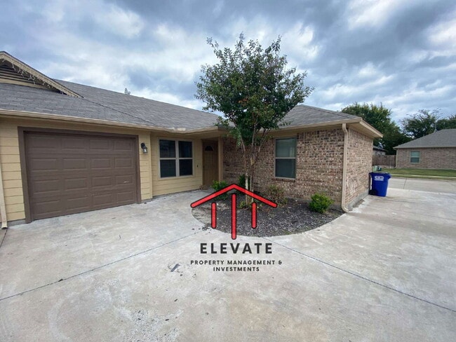 Building Photo - 208 Stewart Bend Ct Rental