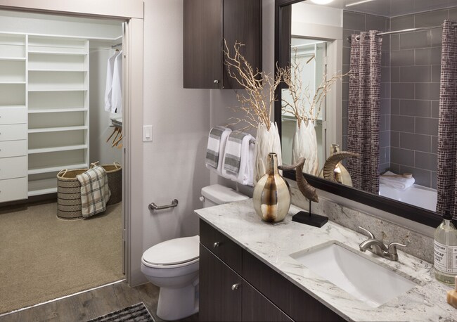 Photo - 1419 Montrose-414.16 Unidad 414.16