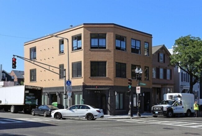 Photo - 749 E Broadway Unit 1
