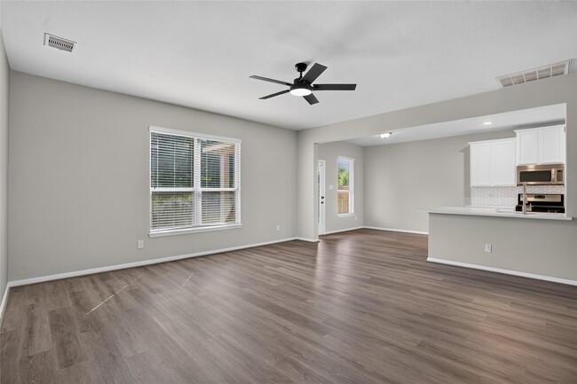Photo - 7611 Dragon Pearls Ln