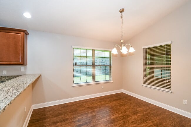 Photo - 2195 Thornbrook Dr