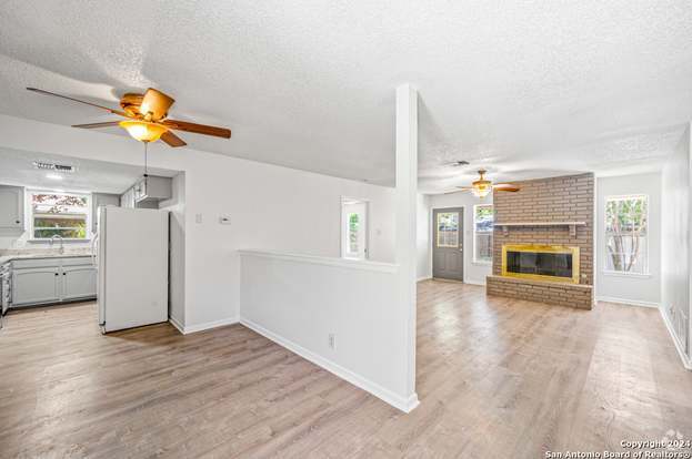 Building Photo - 209 Jeanette Dr Rental