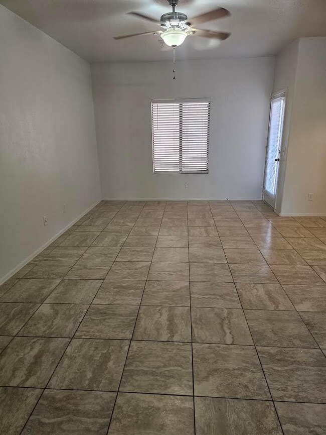 Photo - 814 W Cholla St