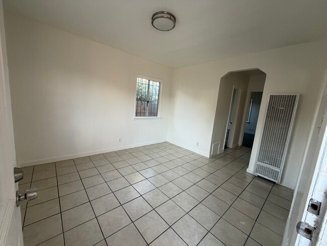 Photo - 2042 Martin Luther King Jr Ave Unit 4