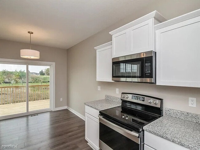 Photo - 9681 Turnpoint Dr