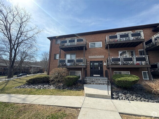 Building Photo - 44 Tanager Rd Unit 4405 Rental