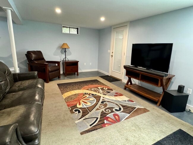 Photo - 11 Sugar Wood Ln