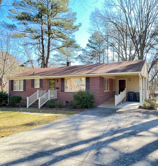 Building Photo - Fully Furnished~All Inclusive~Waiting For YOU!