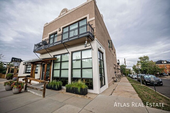 2nd Floor LoHi 2 Bed 1 Bath with a Private... - 2nd Floor LoHi 2 Bed 1 Bath with a Private... Apartment Unit 201