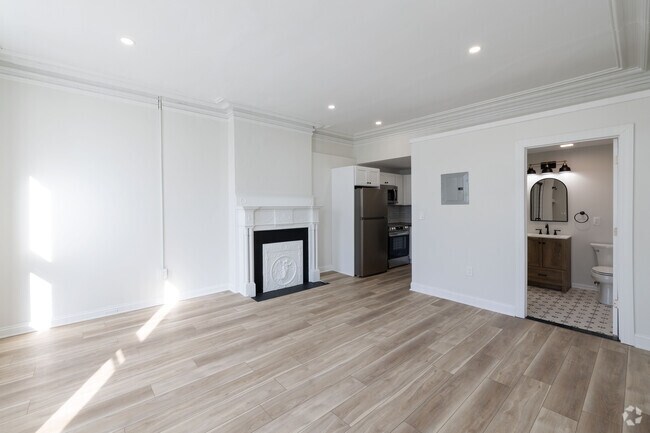 1BR, 1BA - 529SF - Living Room