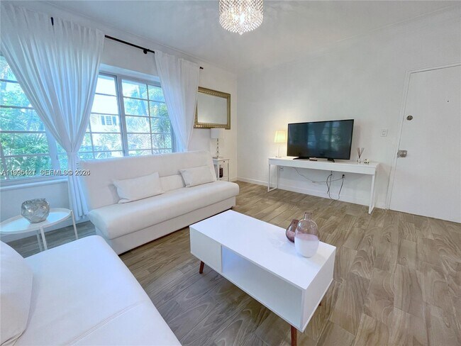 Photo - 1611 Euclid Ave Unidad 1