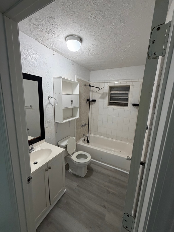 Photo - 4015 Silver Sands Rd Unit B