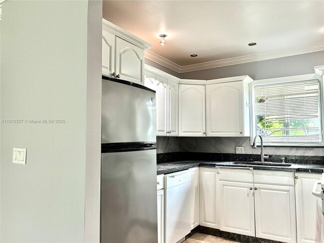 Photo - 200 Waterway Dr S Unit 101