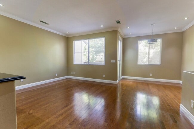6106 Rancho Brida