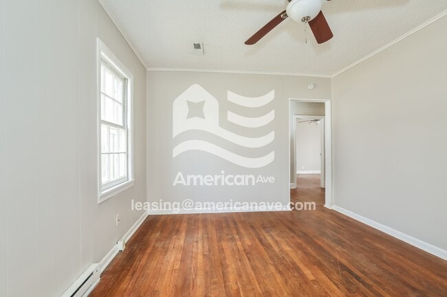 Photo - 403 Lowdermilk St