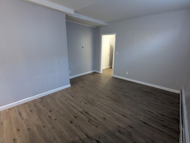 15 Carpenter St