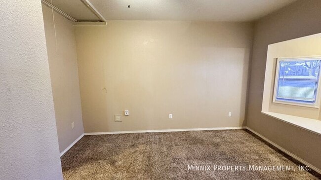 Photo - 3005 49th St