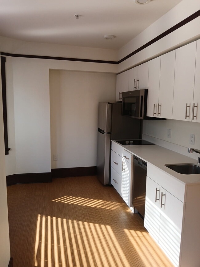 Photo - Louisa Hotel