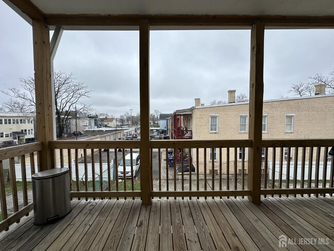 Photo - 159 Lewis St Unit 2