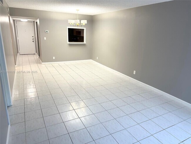 Photo - 220 SW 9th Ave Unit 116