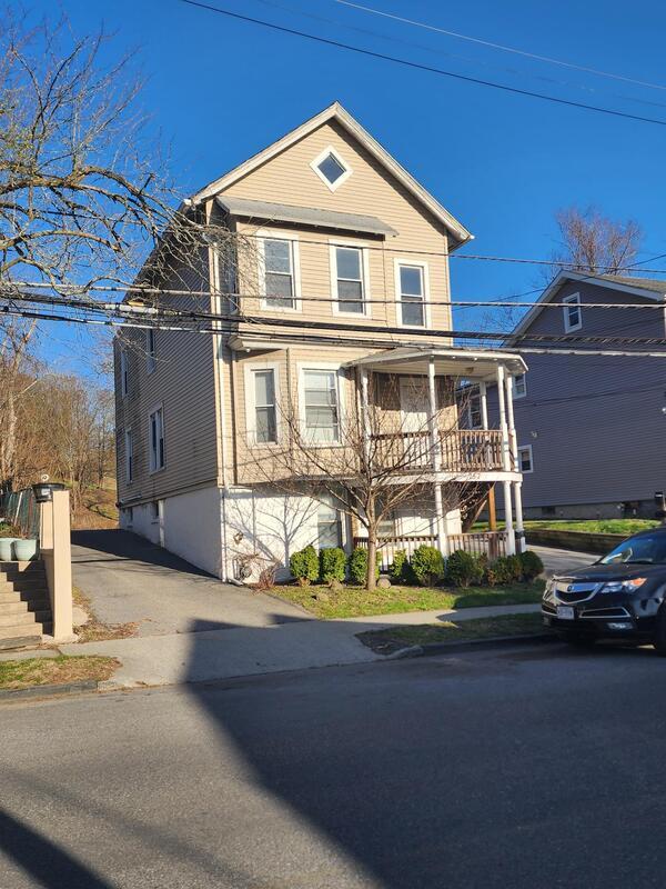 Photo - 157 N Clinton St