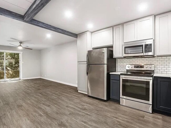 Building Photo - 5330 Balcones Dr Unit C Rental
