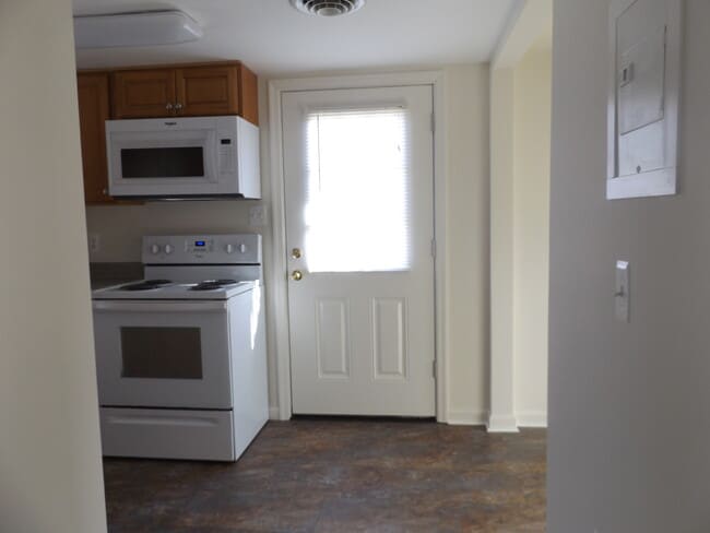 Main entrance - 766 Central Ave