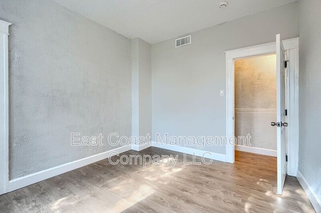 Photo - 2800 Harford Rd Unidad 3