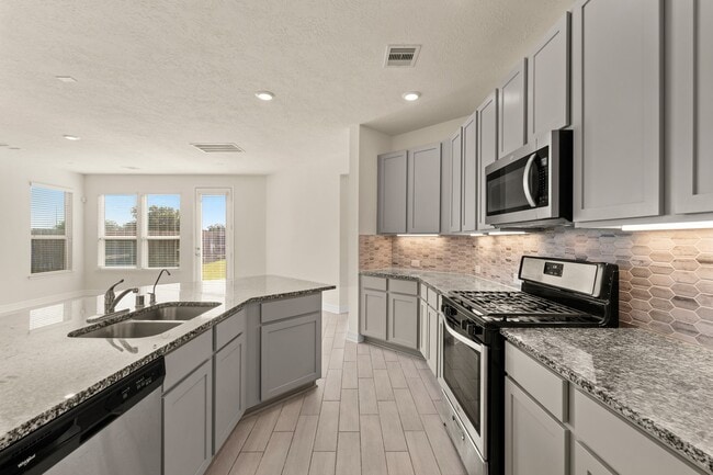 Photo - 4822 Hickory Deer Ln