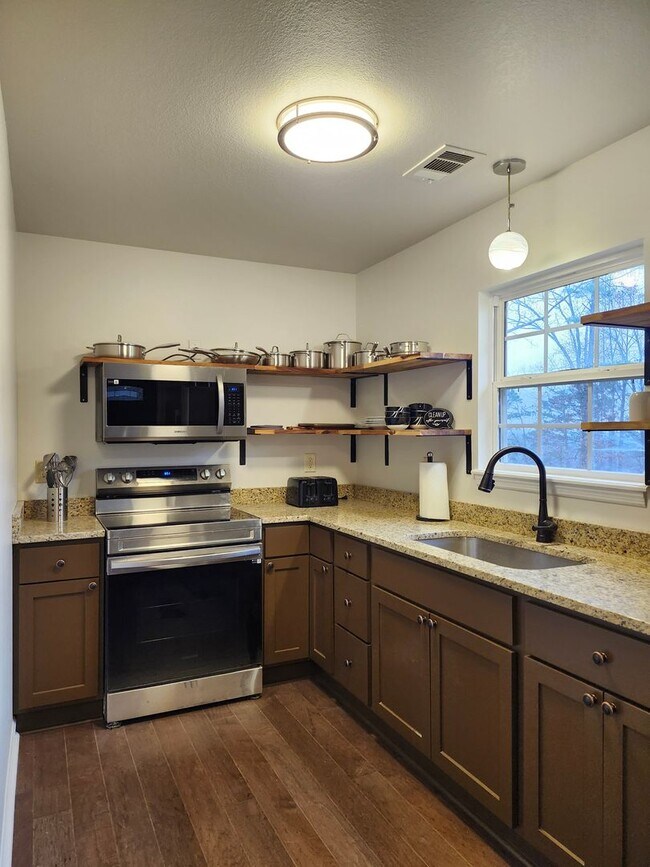 Photo - Spacious 3 bedroom 2 bath home in Chickamauga, GA