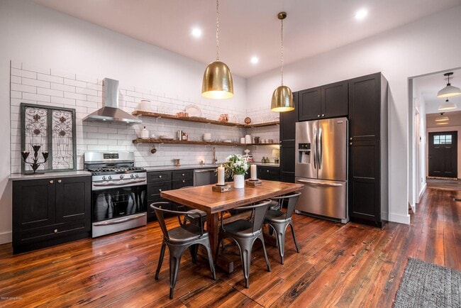 Photo - 1117 Lydia St