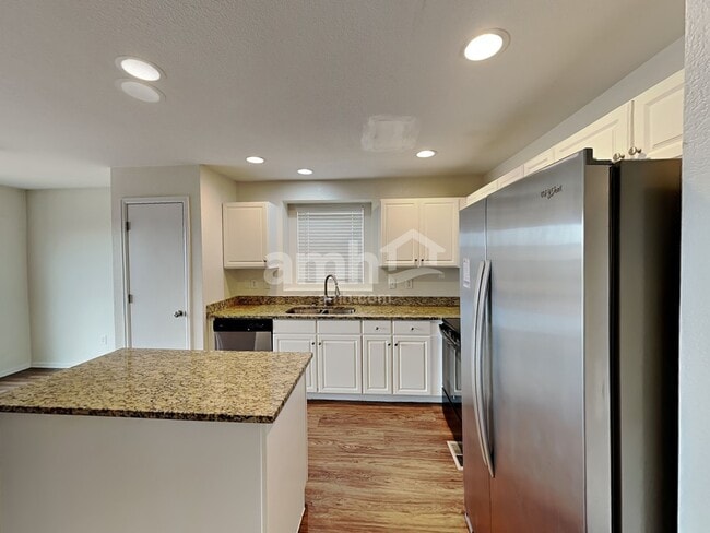 Photo - 9752 E 112th Dr