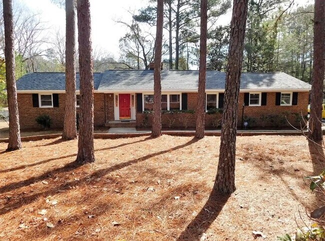 Photo - 405 Kyloe Rd House