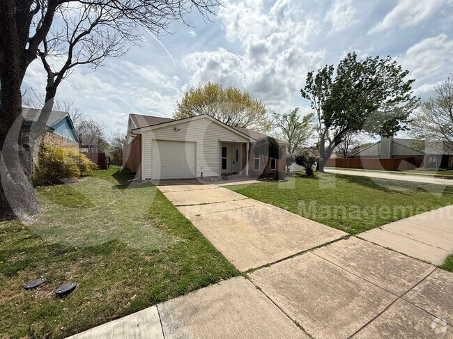 Building Photo - 4201 Driscoll Dr Rental