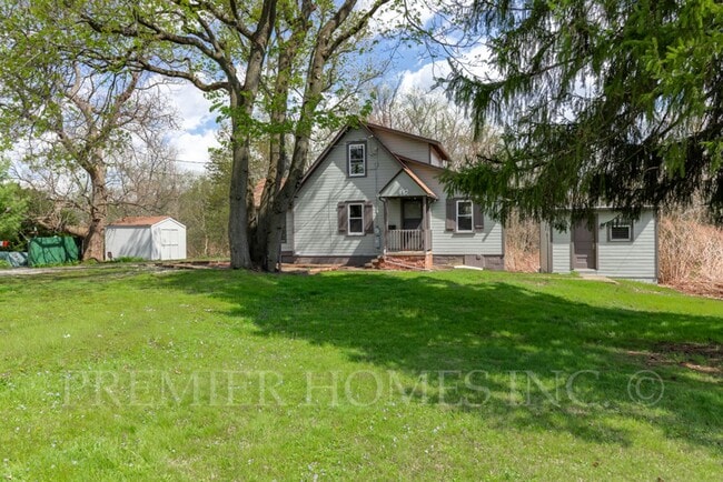 Photo - 3 Bed Home with Large Yard & Storage Shed – $1,595/mo