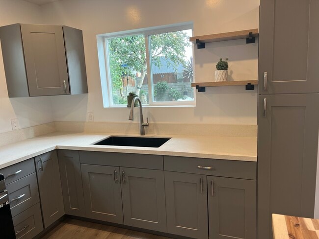 Spacious kitchen with beautiful view of backyard - 9300 Benson Way Unit B