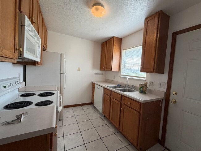 Photo - 2 bed/1.5bath Condo in Chatham. $1200