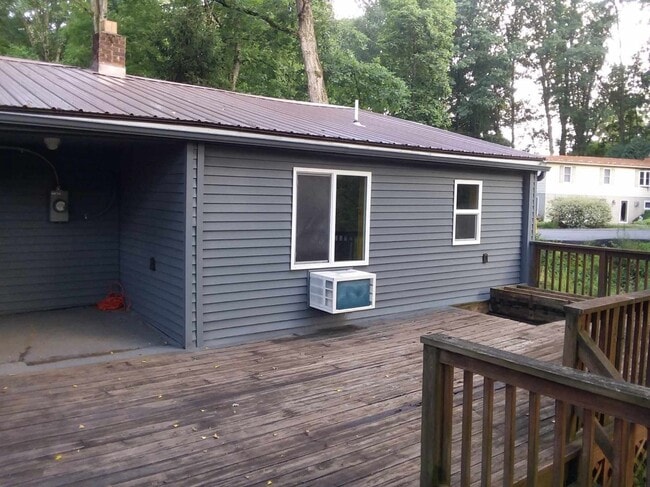 Photo - Beautiful 2 Bedroom in York, PA!
