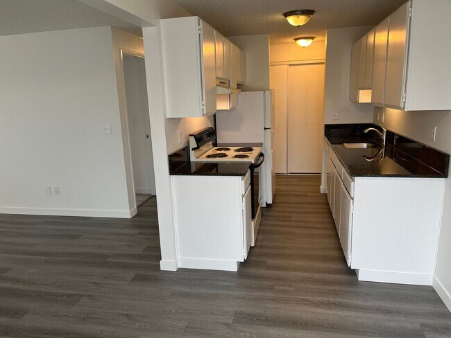 Photo - Renovated apartments - Crown Hill