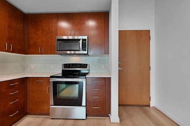 Photo - 5925 Almeda Rd Unit 10909