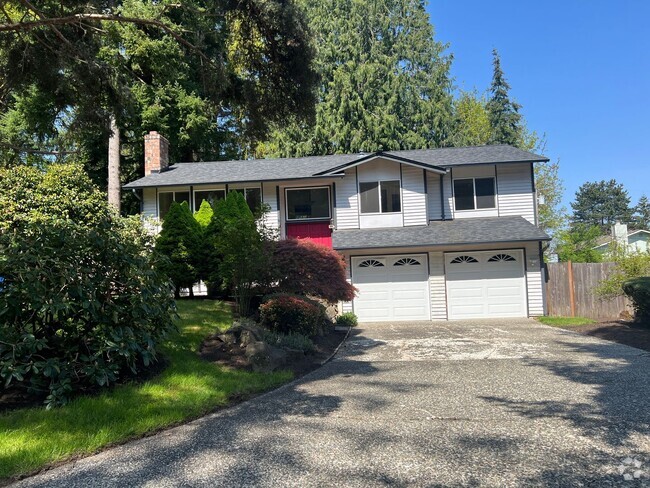 Building Photo - 4bd/2.75ba Bellevue Home