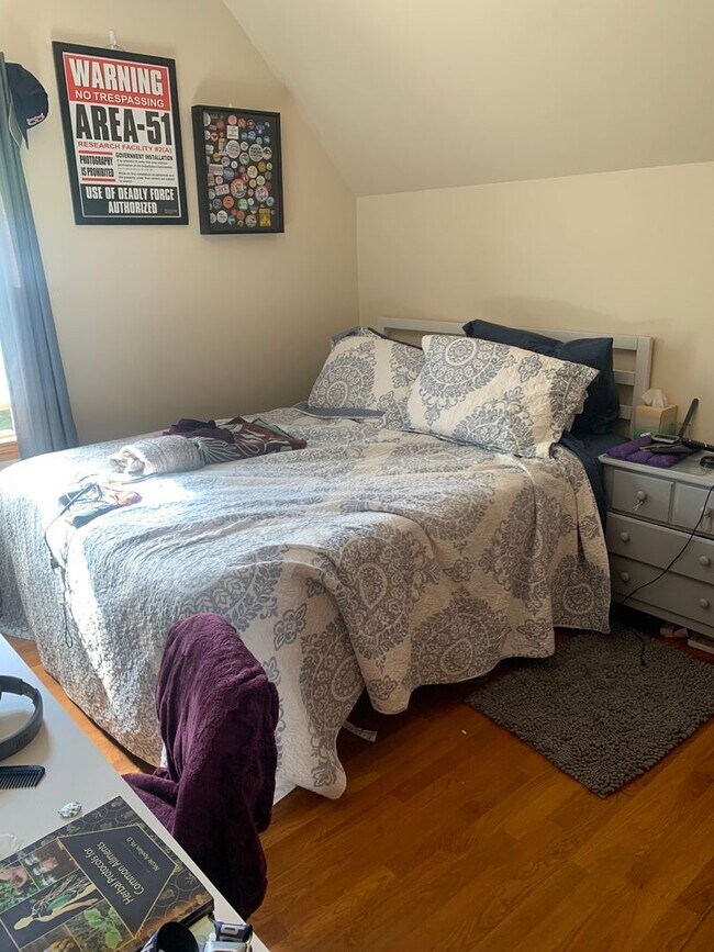 Photo - 22 Fairbanks St