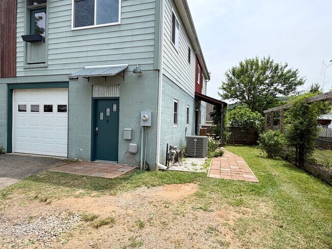 Photo - 1500 Meridian St