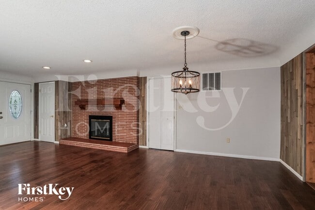 Photo - 1244 Day Cir E