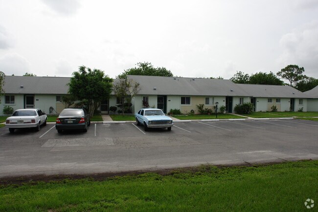 Photo - Villas of Northport