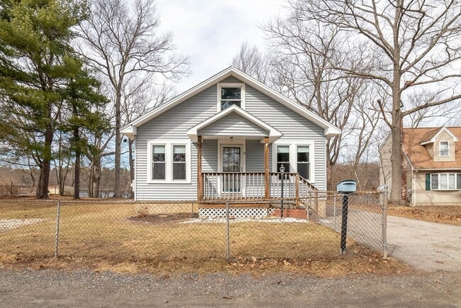 Building Photo - 8 Blackstone St