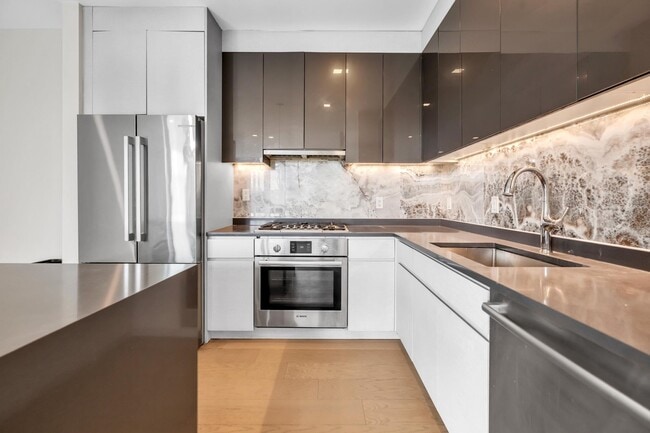 7101 River Rd Unit 205A