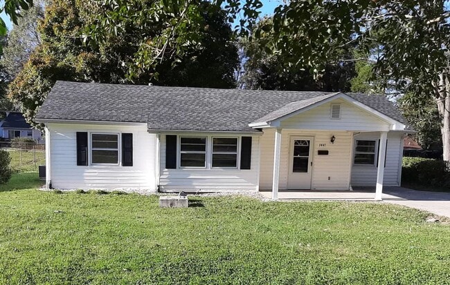Building Photo - 1441 Bose Ave