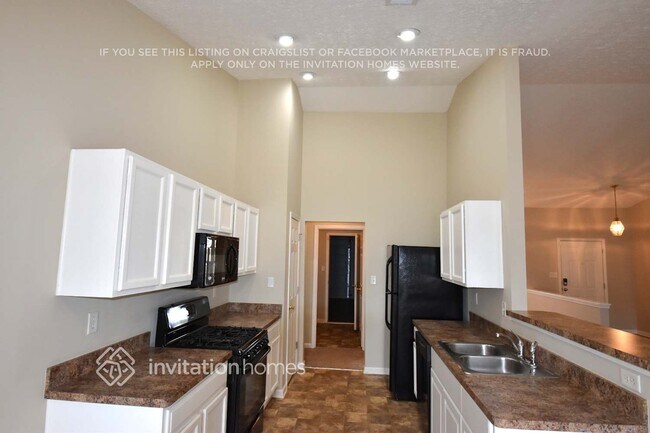 Photo - 304 Spring Moor Ln