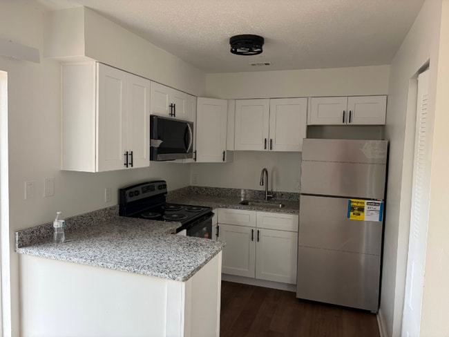 Photo - 6226 SW 10th Pl Unit B